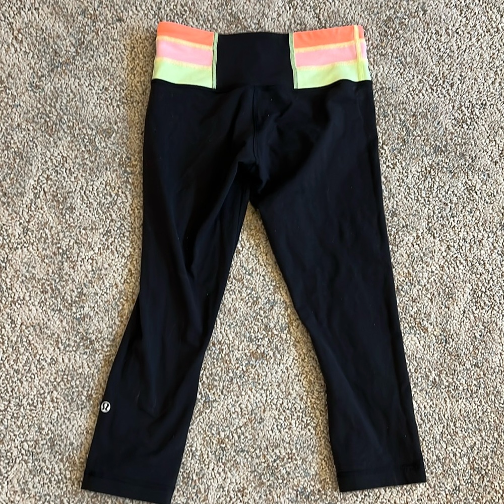Lululemon spring pastel banded crops size 4